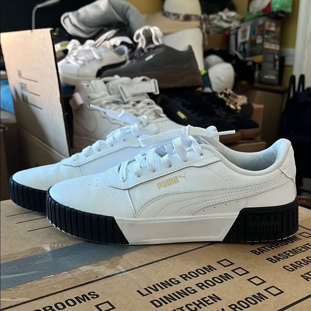 PUMA White Sneakers with Black Accents. Women’s Sz 8